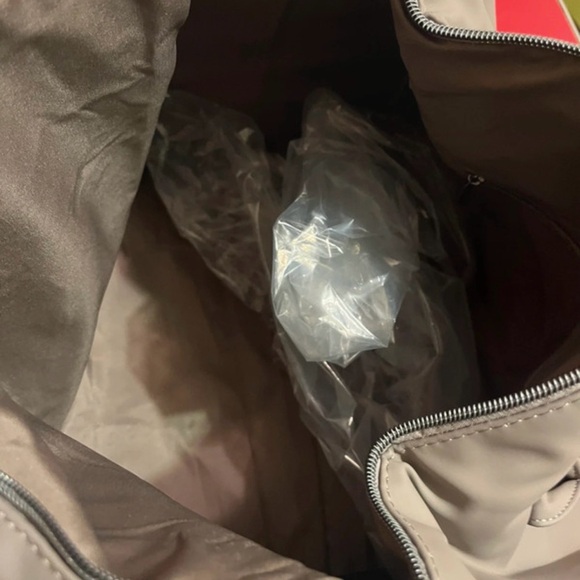 Dolce & Gabbana Devotion Weekender Duffle Travel Bag Taupe GWP - Picture 5 of 7